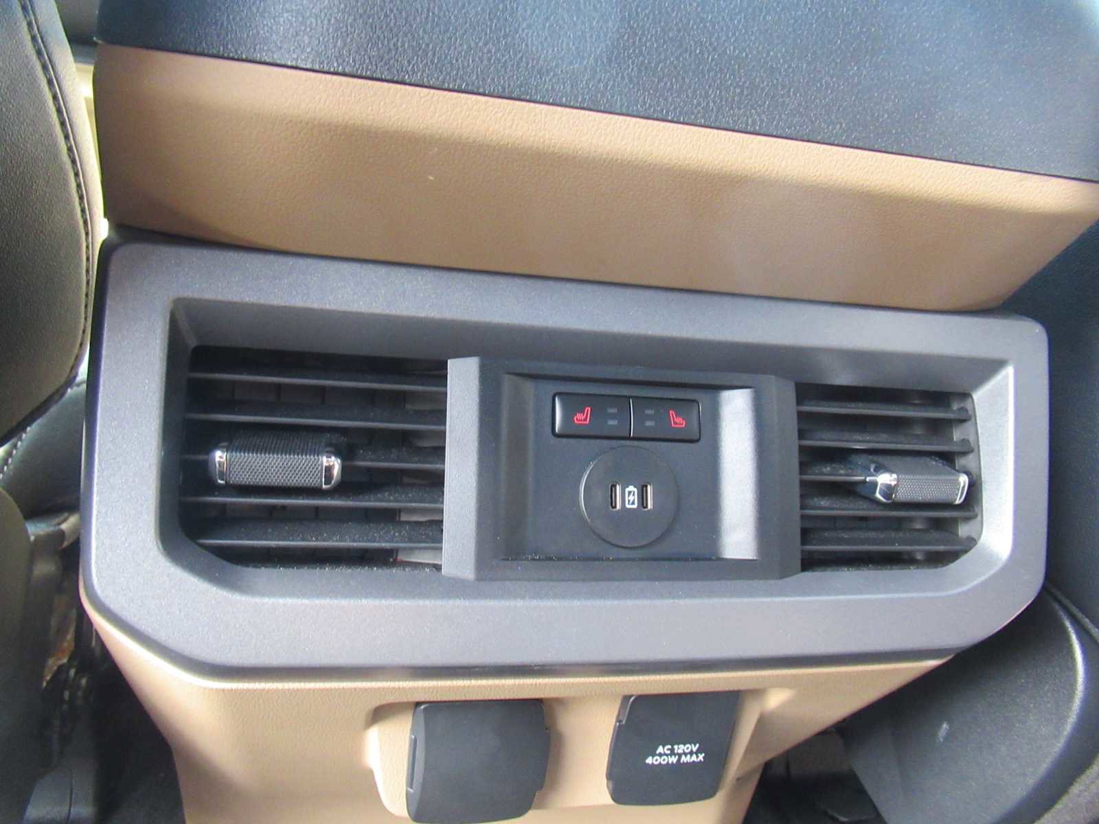 Used 2023 Ford F350 Lariat image 20