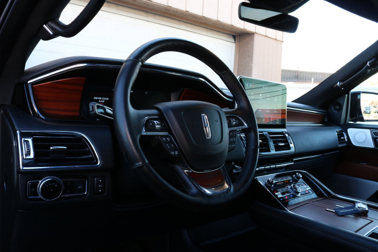 Used 2020 Lincoln Navigator L Reserve w/ Luxury Package image 26