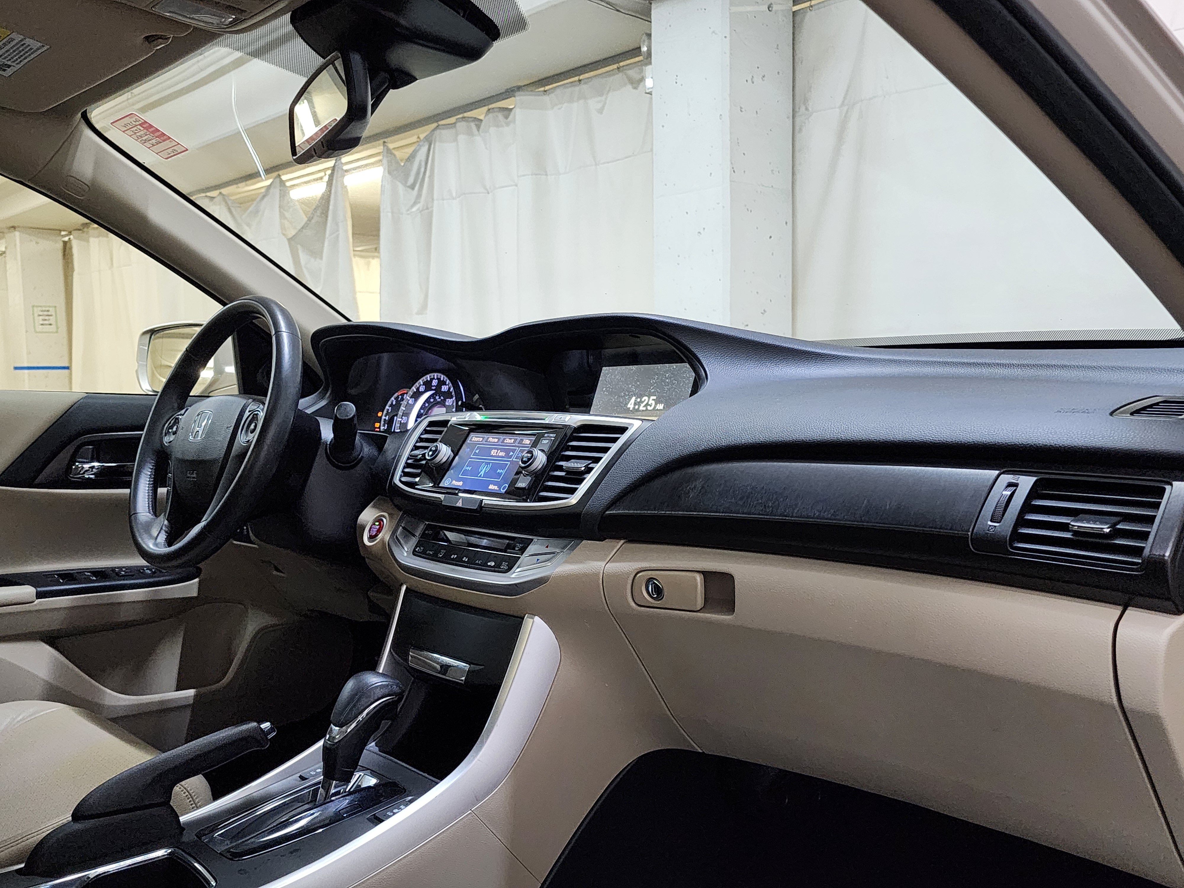 Used 2015 Honda Accord EX-L image 21