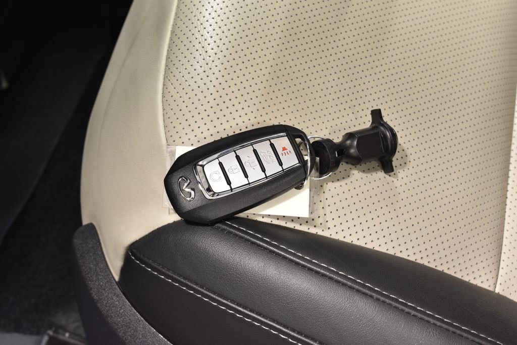 Certified 2025 INFINITI QX55 Luxe w/ Cargo Package image 40