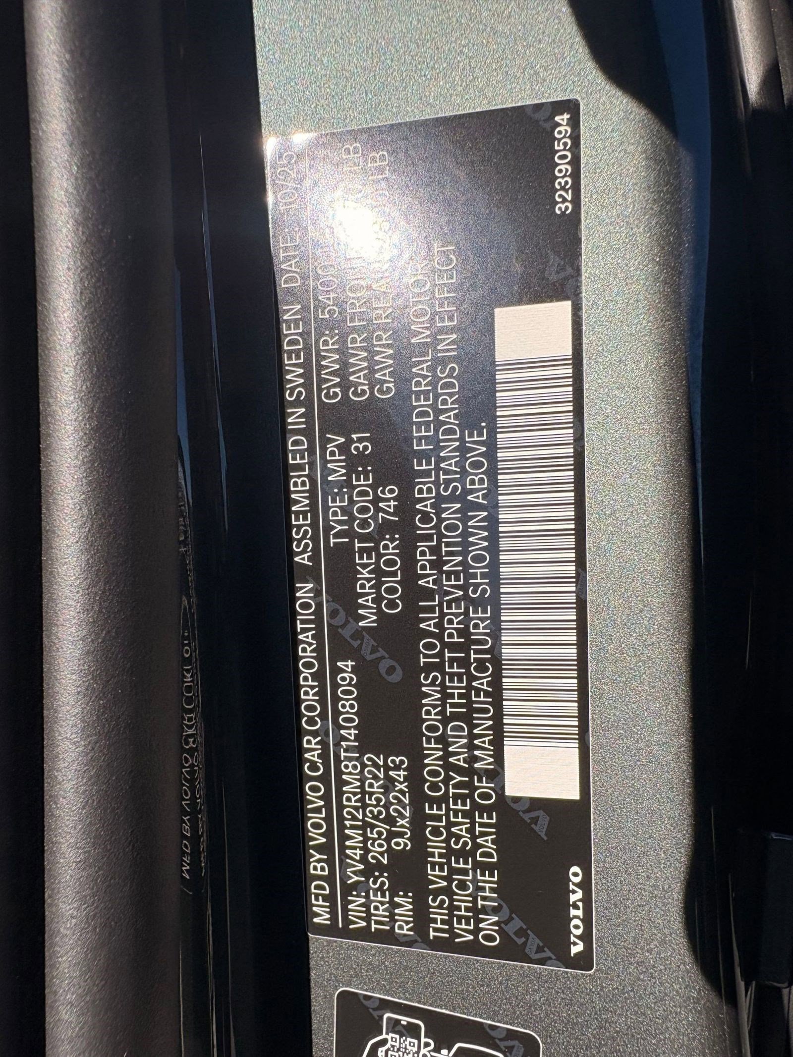 New 2026 Volvo XC60 B5 Ultra w/ Climate Package image 19