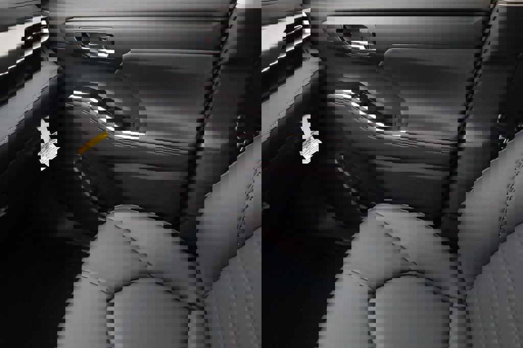 New 2026 Toyota Highlander XLE AWD/4WD image 12