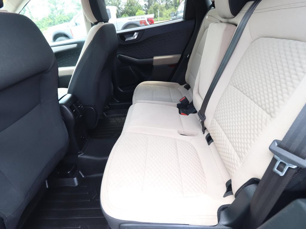 Used 2020 Ford Escape SE FWD image 9