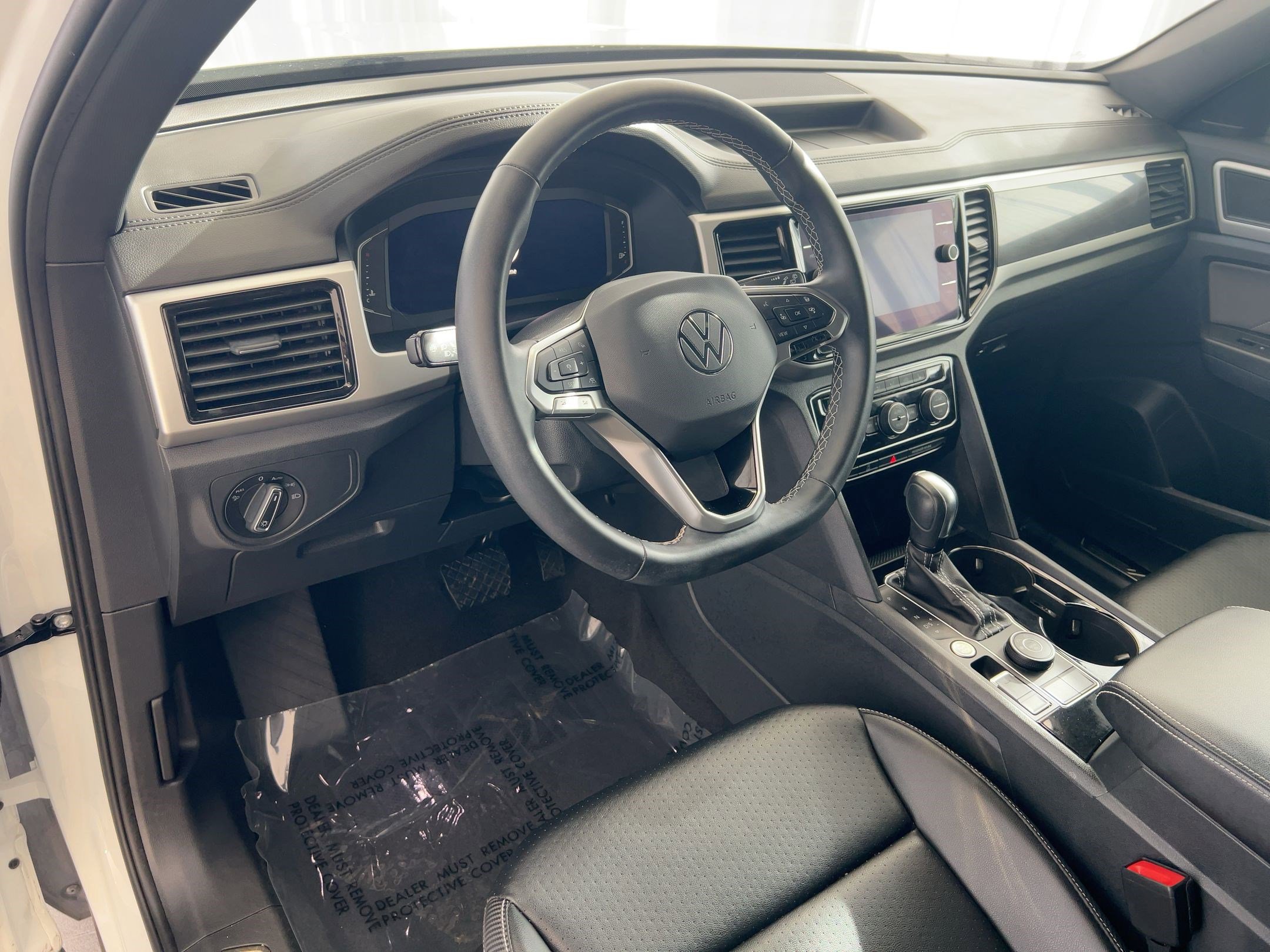 Used 2022 Volkswagen Atlas Cross Sport SEL image 4