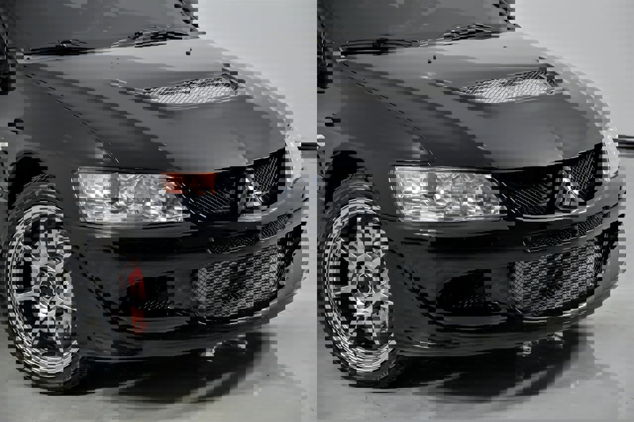 Used 2003 Mitsubishi Lancer Evolution image 3