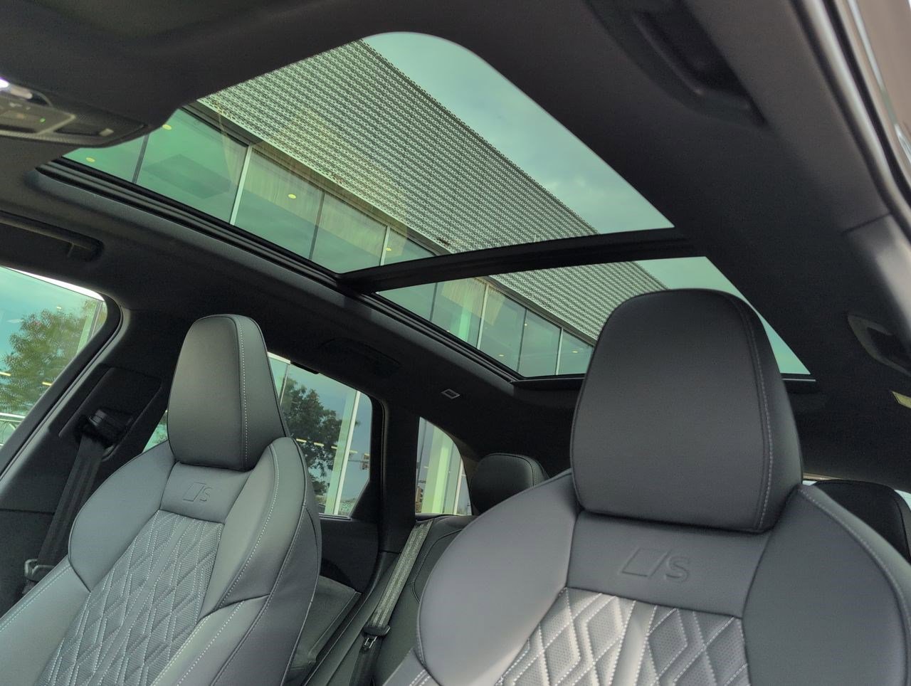 New 2025 Audi SQ5 Premium Plus image 18