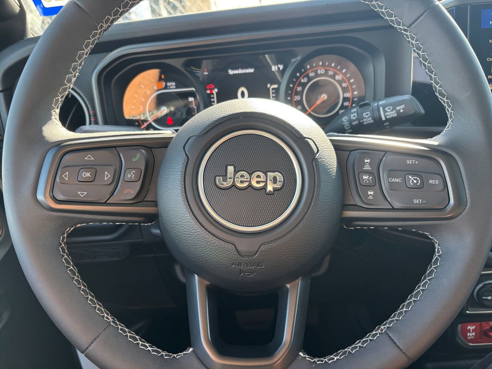 Used 2025 Jeep Wrangler Unlimited Rubicon image 27