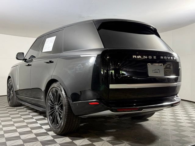 Used 2023 Land Rover Range Rover Autobiography AWD/4WD image 4