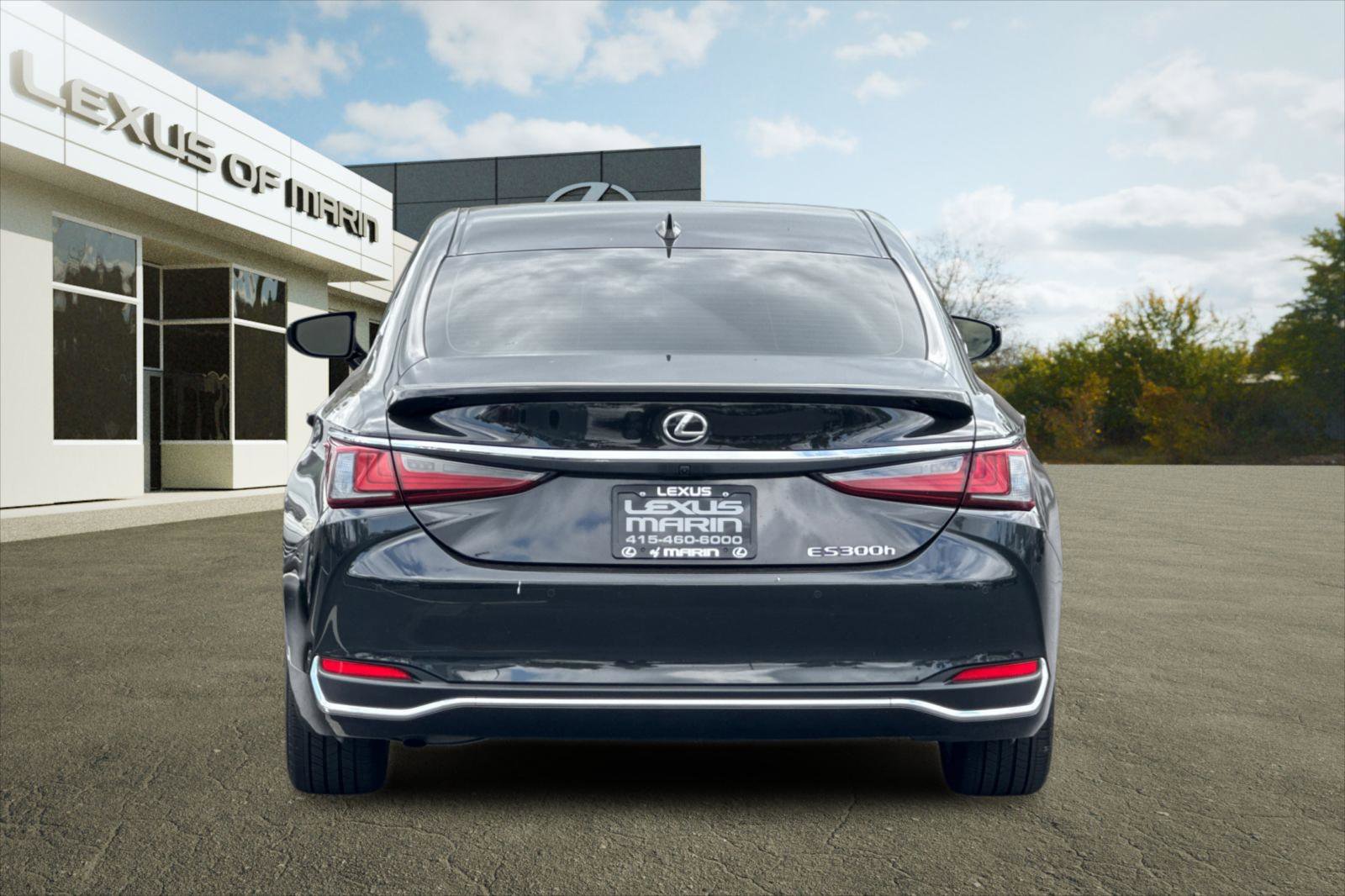 Used 2025 Lexus ES 300h w/ Premium Package FWD image 10