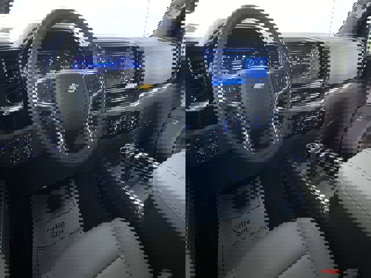 Certified 2025 Chevrolet Silverado 1500 LTZ image 2