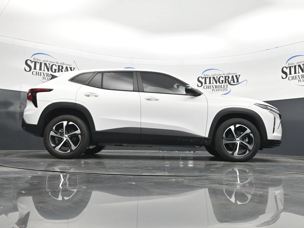 Used 2024 Chevrolet Trax RS FWD image 33