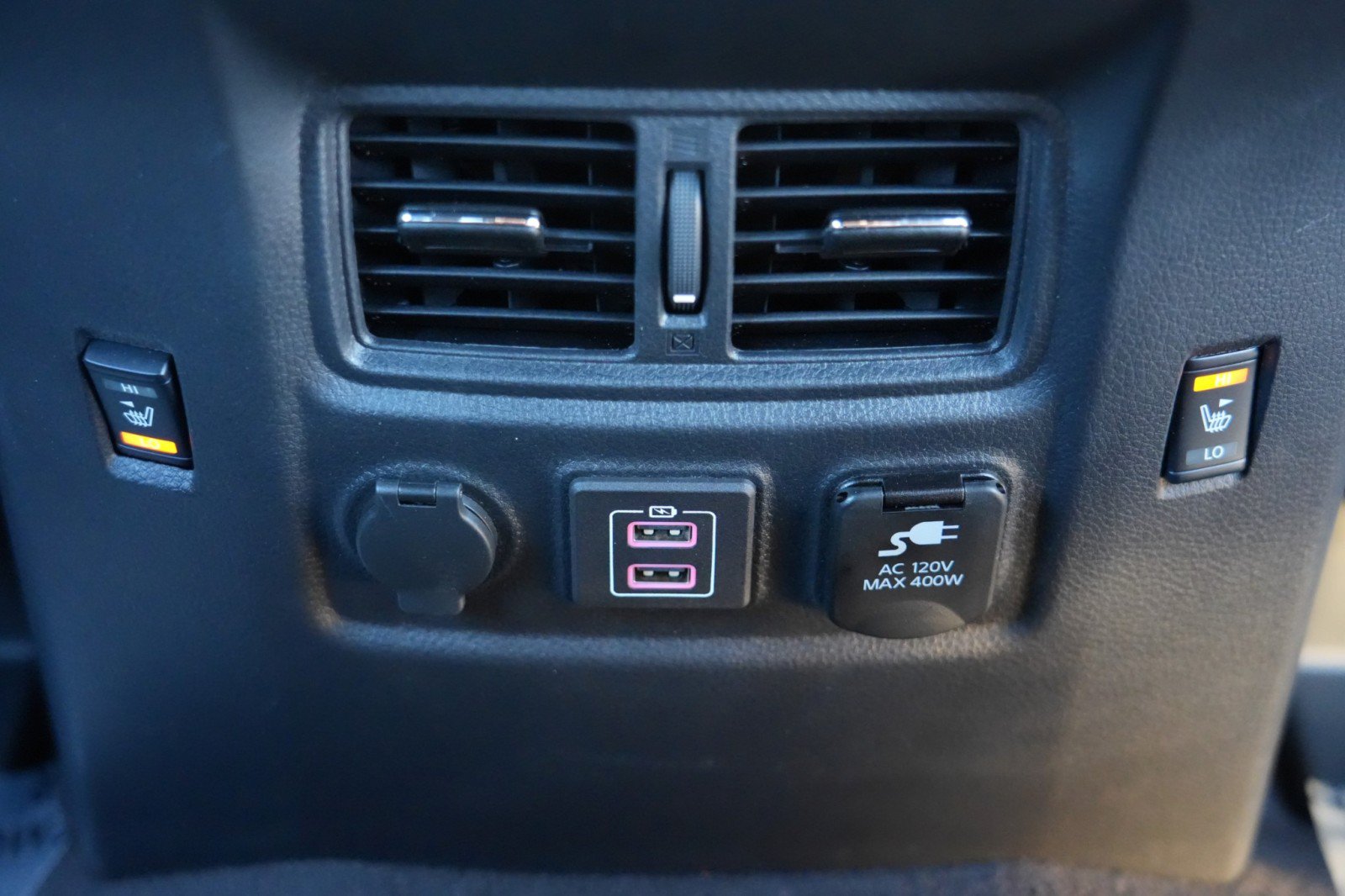 Used 2023 Nissan Titan Platinum Reserve w/ Moonroof Package AWD/4WD image 38