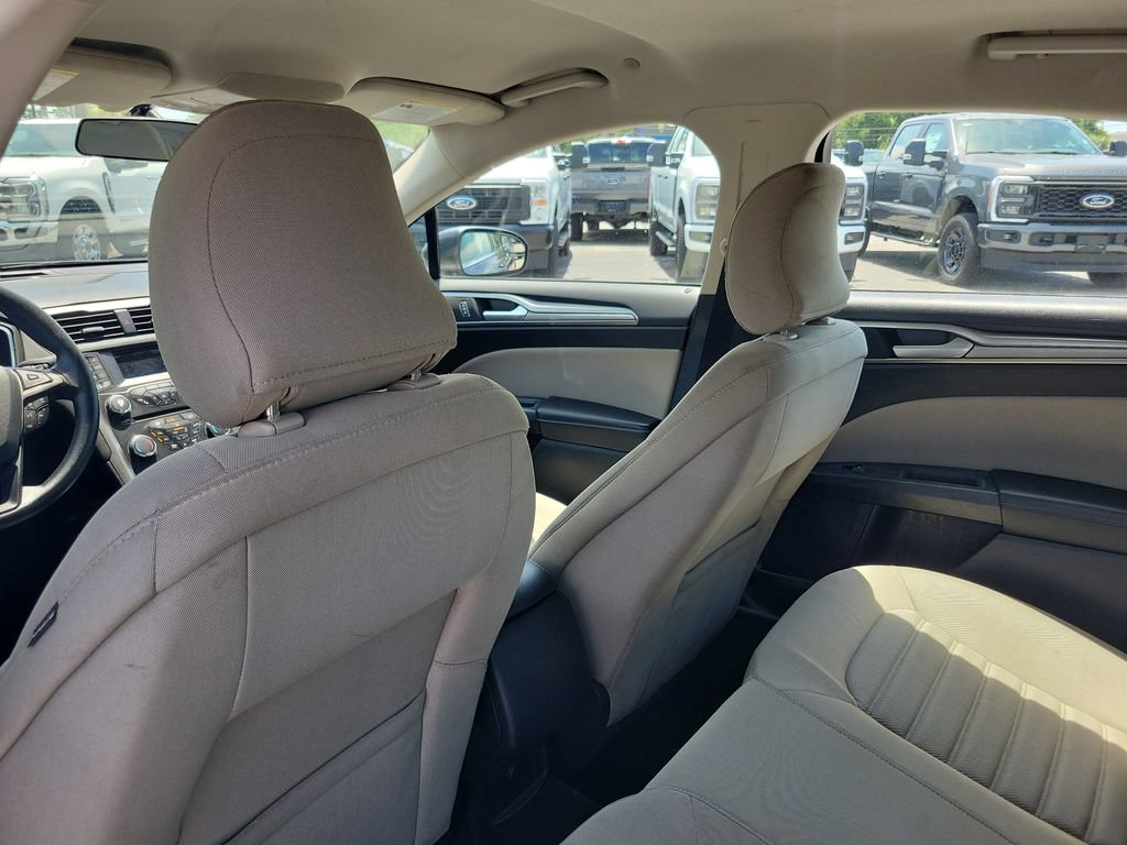 Used 2018 Ford Fusion S FWD image 13