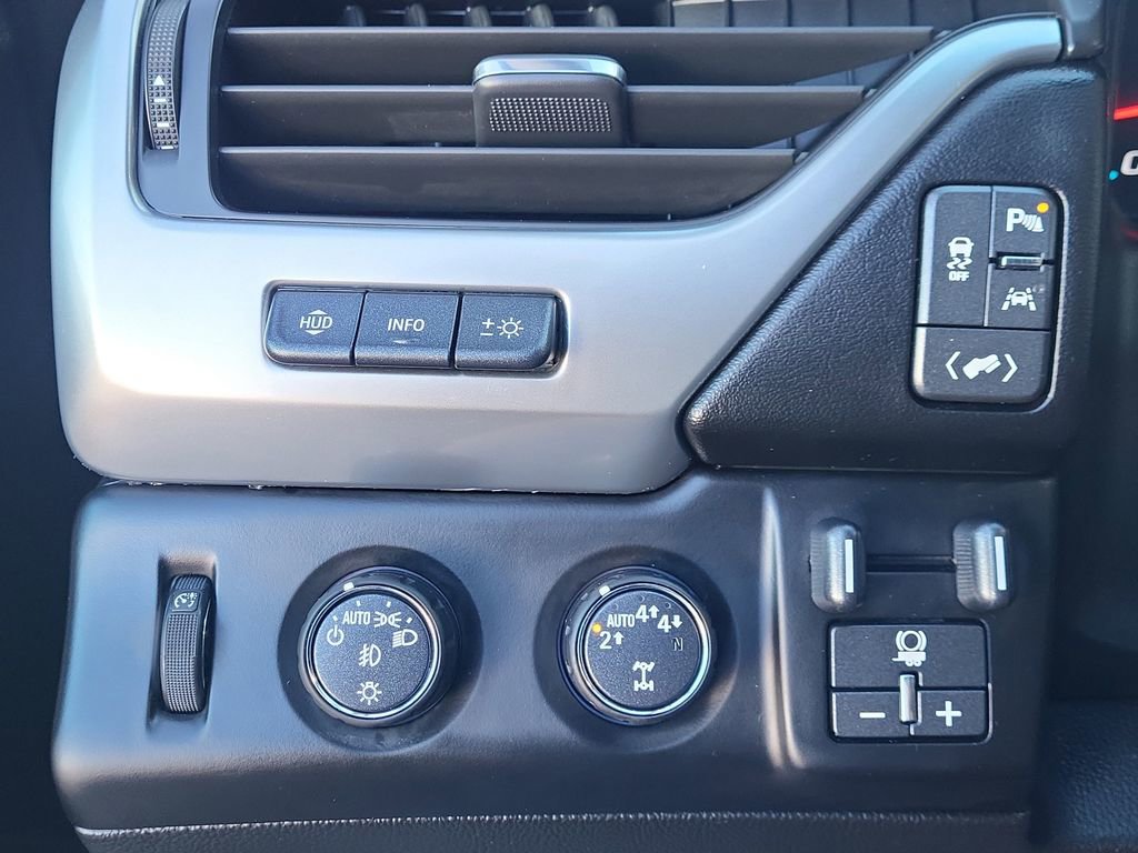 Used 2020 Chevrolet Suburban Premier w/ RST 6.2L Performance Edition image 31