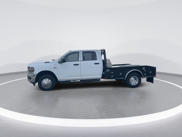 Used 2025 RAM 3500 Tradesman w/ Chrome Appearance Group AWD/4WD image 4