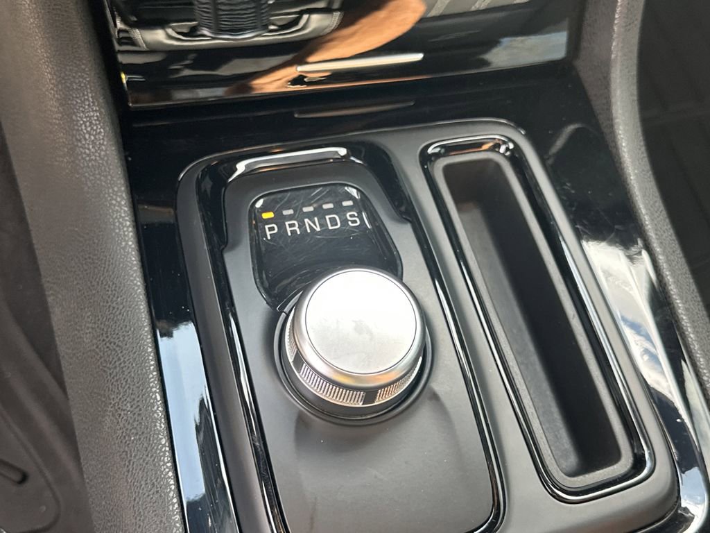 Used 2023 Chrysler 300 S image 31