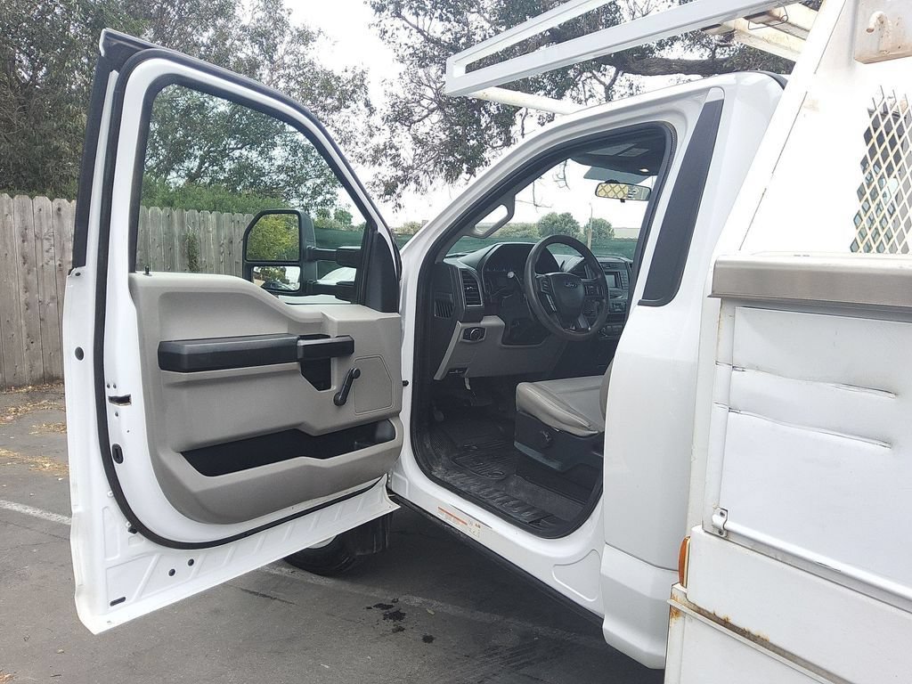 Used 2018 Ford F450 XL w/ XL Value Package RWD image 5