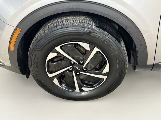 Used 2023 Kia Sportage LX image 30