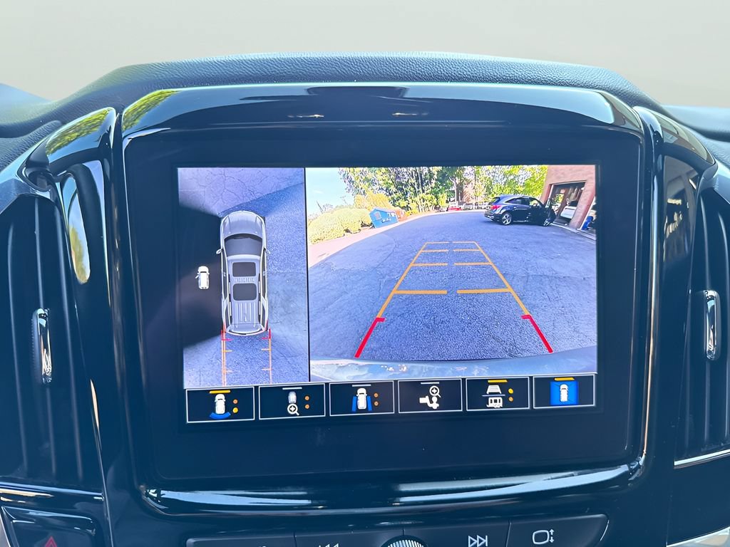 Used 2023 Chevrolet Traverse RS AWD/4WD image 27
