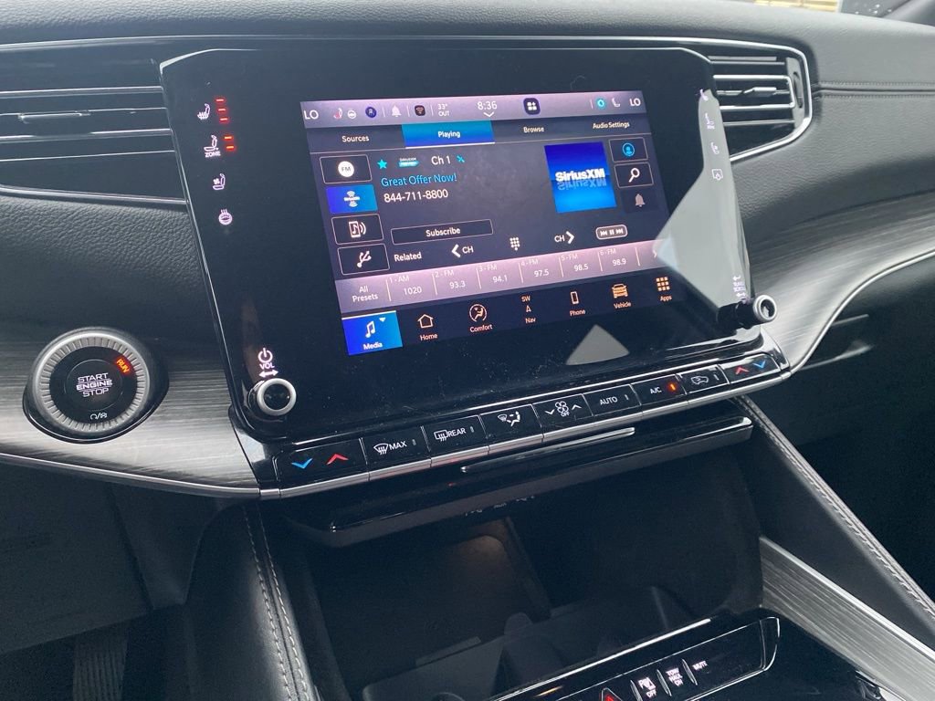 Certified 2024 Jeep Wagoneer L Series II w/ Flexible Seating Group image 36