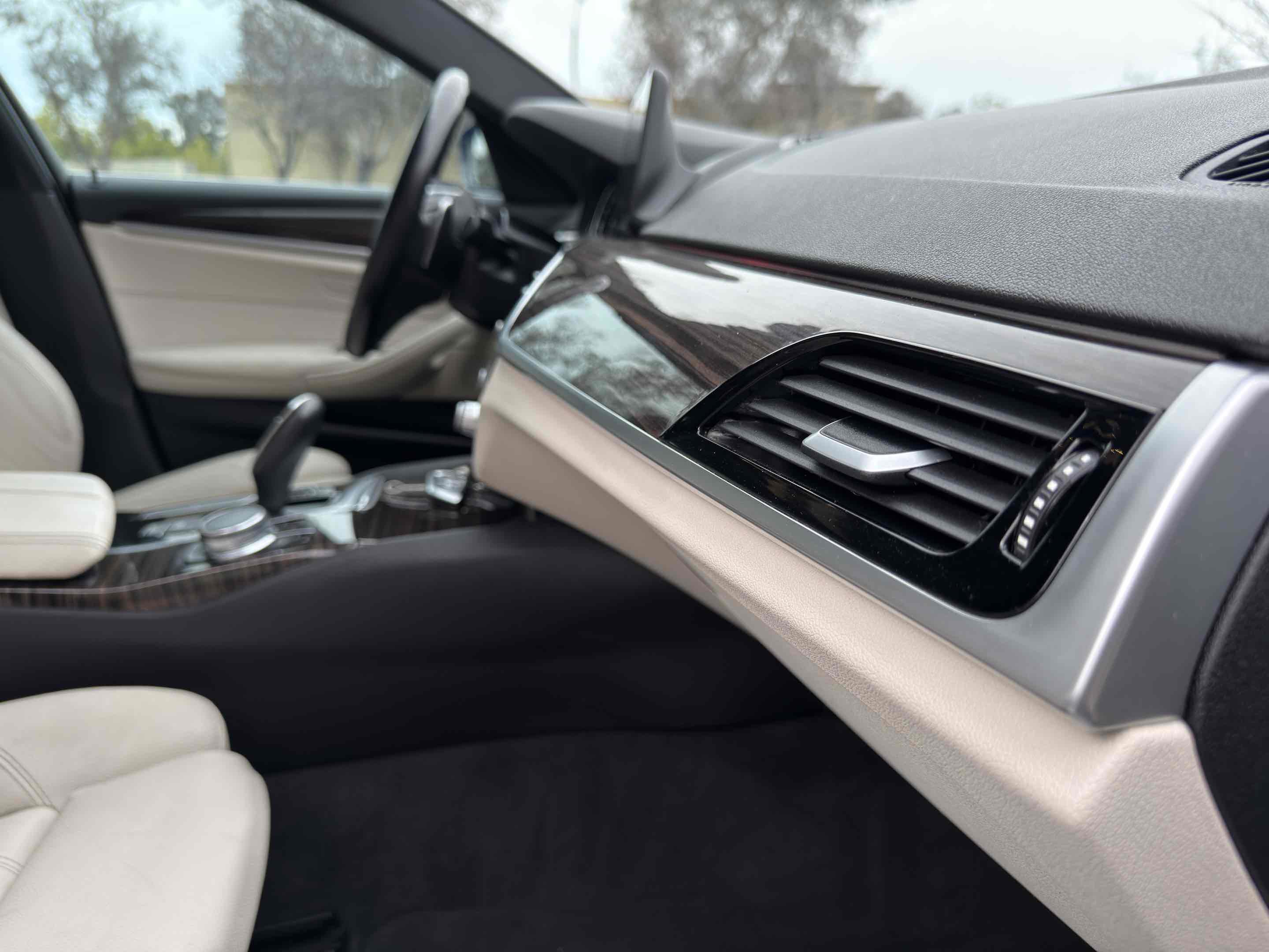 Used 2017 BMW 540i image 50