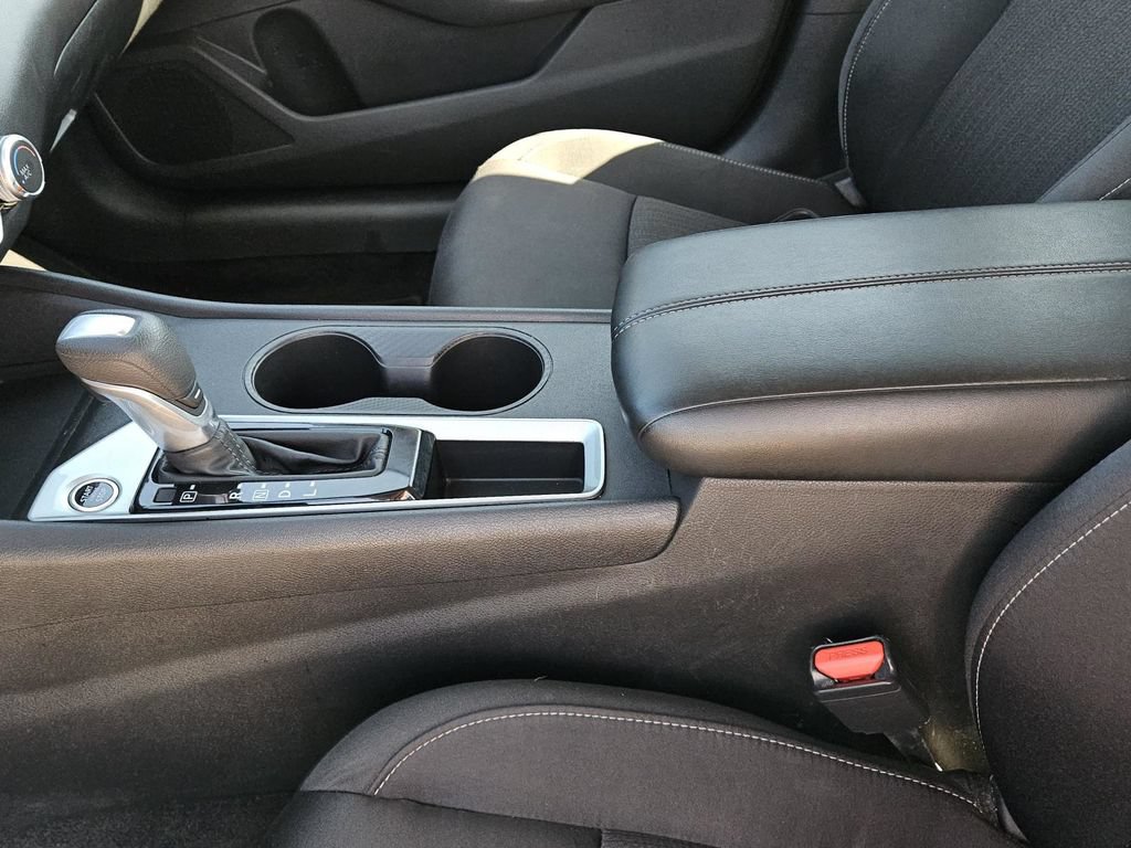 Used 2025 Nissan Altima 2.5 SV FWD image 30