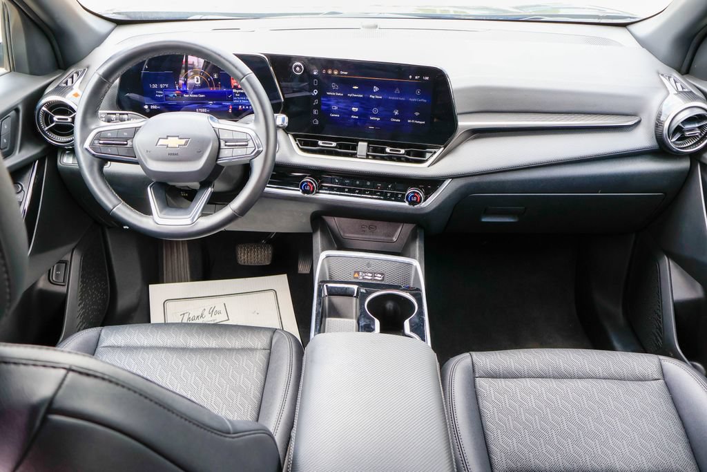 Used 2025 Chevrolet Equinox LT FWD image 6