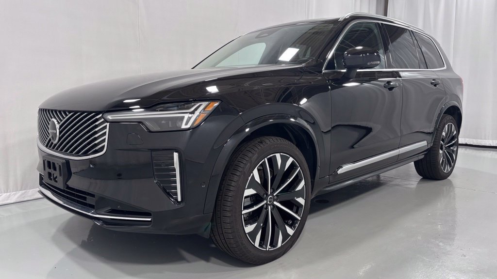 Certified 2026 Volvo XC90 B6 Plus