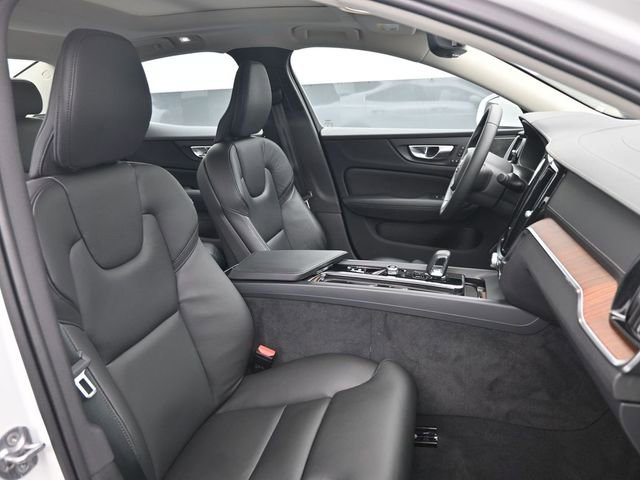 Used 2023 Volvo S60 B5 Ultimate image 30