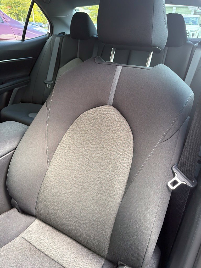 Used 2023 Toyota Camry LE FWD image 5
