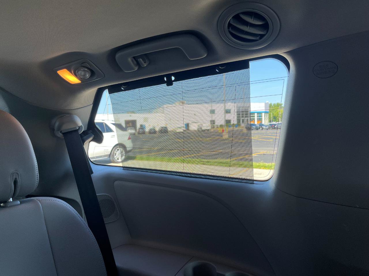 Used 2015 Toyota Sienna Limited FWD image 23