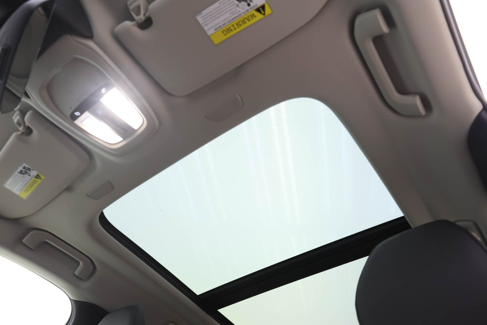 New 2026 Volvo V60 B5 Cross Country Plus w/ Protection Package Premier image 15