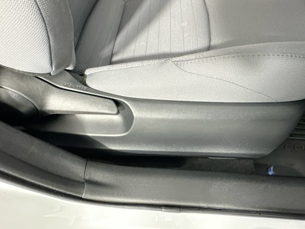 Used 2024 Toyota Corolla SE FWD image 22