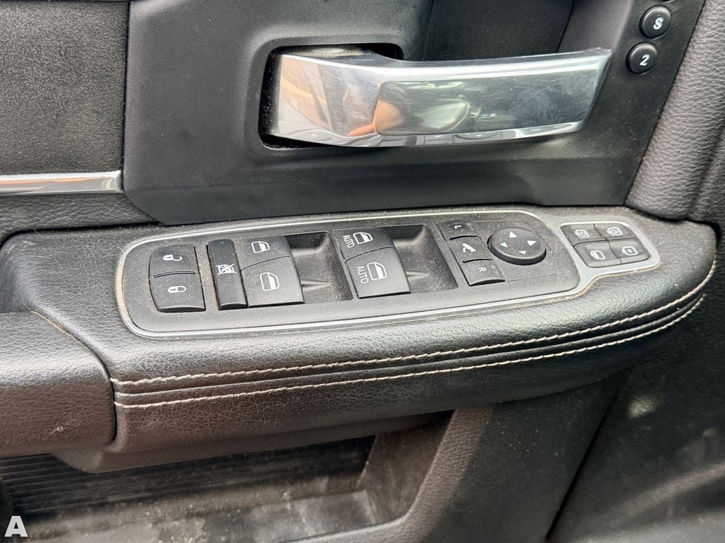 Used 2023 RAM 2500 Laramie w/ Night Edition AWD/4WD image 8