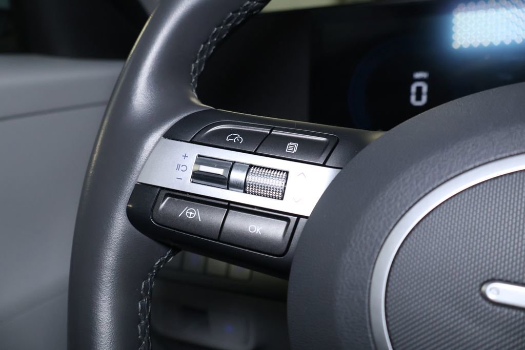 Used 2024 Hyundai Kona SEL image 18