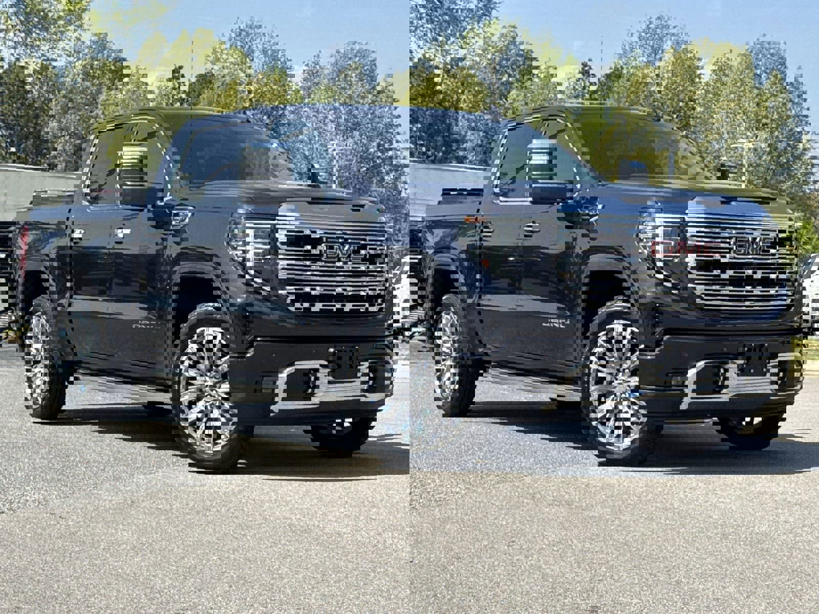 Certified 2025 GMC Sierra 1500 Denali w/ Denali Reserve Package image 2