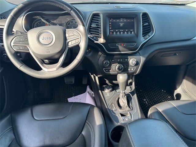 Certified 2020 Jeep Cherokee Latitude Plus w/ Cold Weather Group image 11