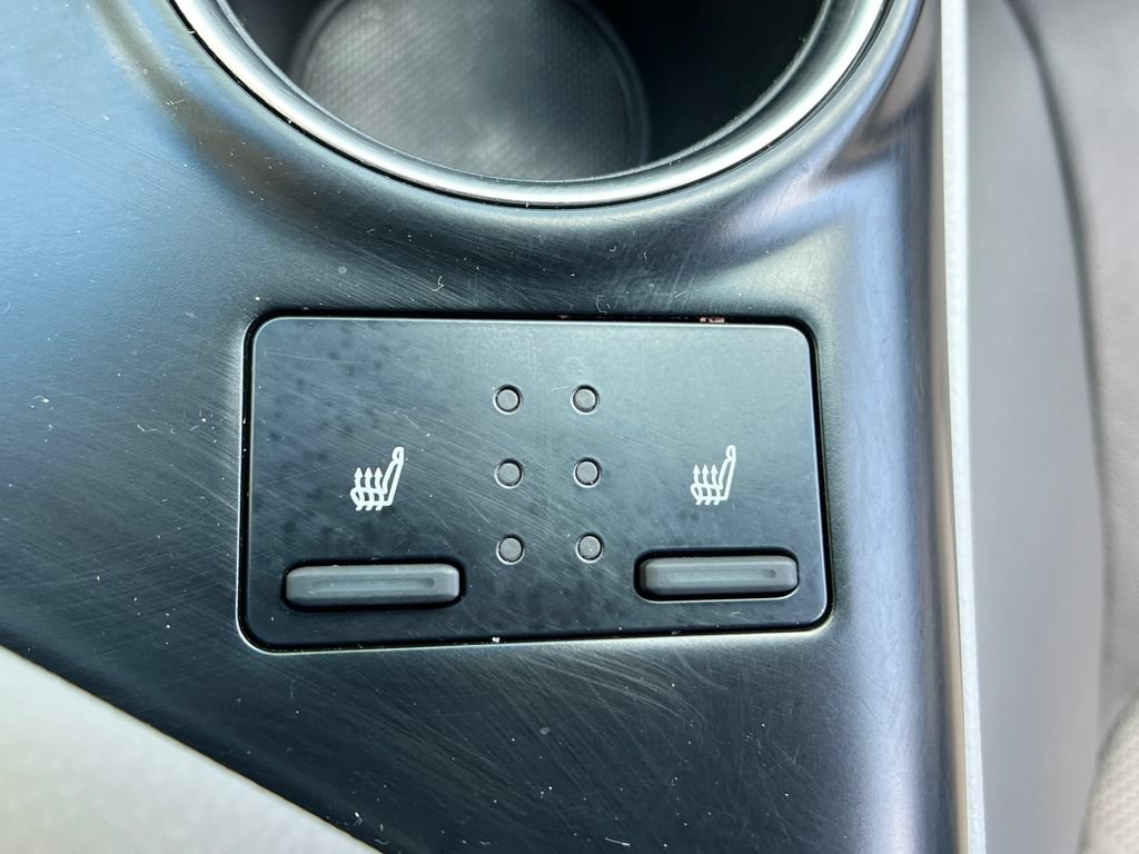Used 2018 Toyota Camry XLE FWD image 26