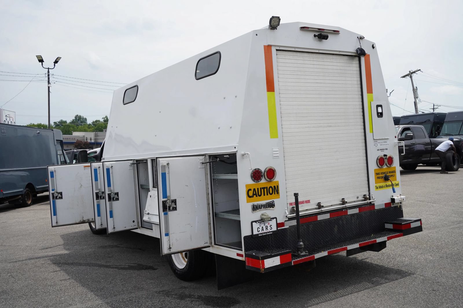 Used 2018 Ford E-450 and Econoline 450 Super Duty RWD image 19