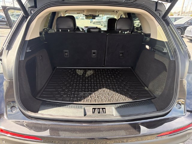 Certified 2024 Lincoln Corsair FWD w/ Equipment Group 101A image 25
