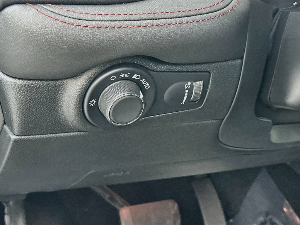 Certified 2025 Dodge Durango R/T AWD/4WD image 18