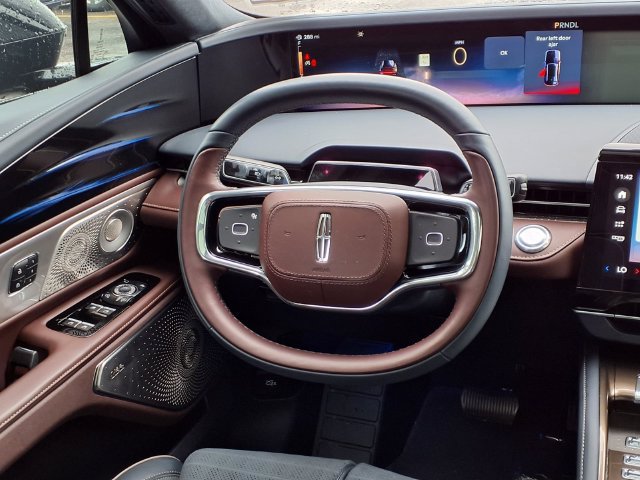 New 2026 Lincoln Nautilus Black Label w/ Jet Appearance Package AWD/4WD image 10