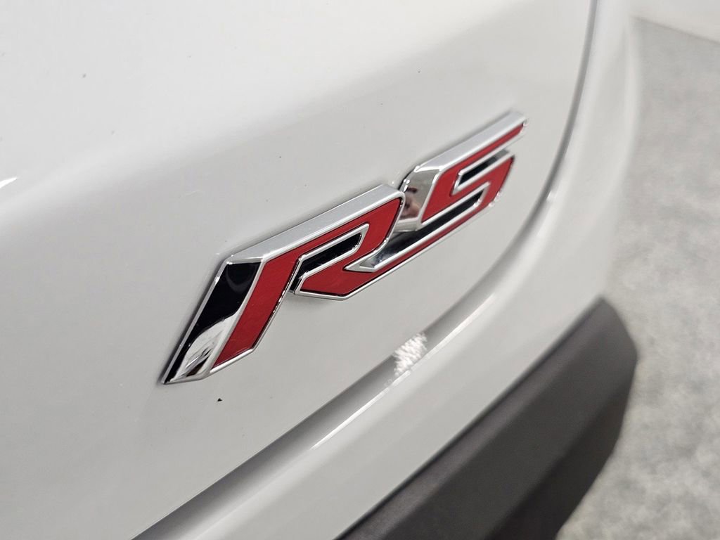 Used 2024 Chevrolet Trax RS FWD image 25