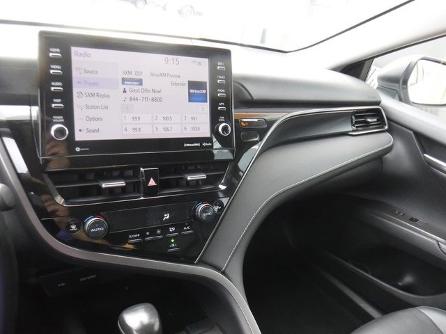 Used 2023 Toyota Camry XSE image 23