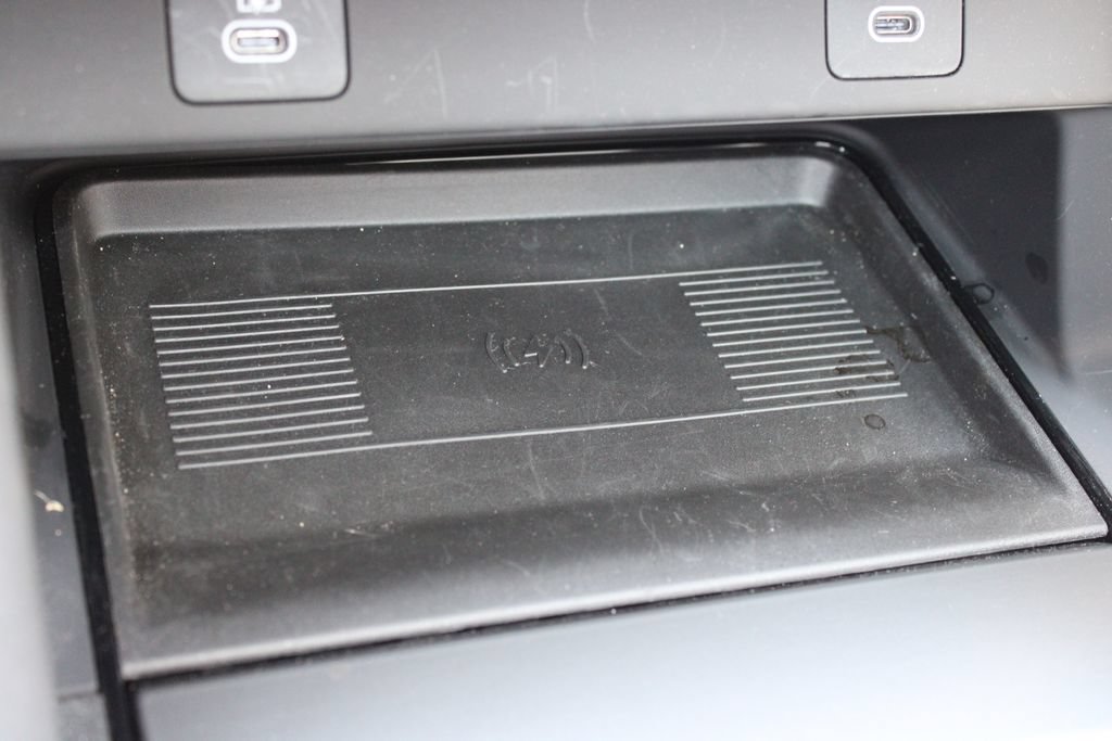 Used 2025 Land Rover Discovery Sport Dynamic SE AWD/4WD image 13