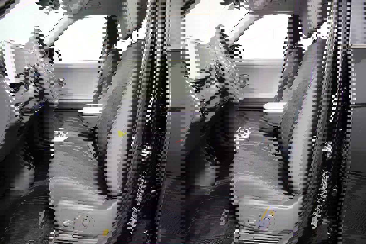 Used 2024 Hyundai Ioniq 5 SEL image 8