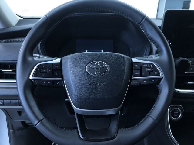 Used 2025 Toyota Grand Highlander AWD image 25