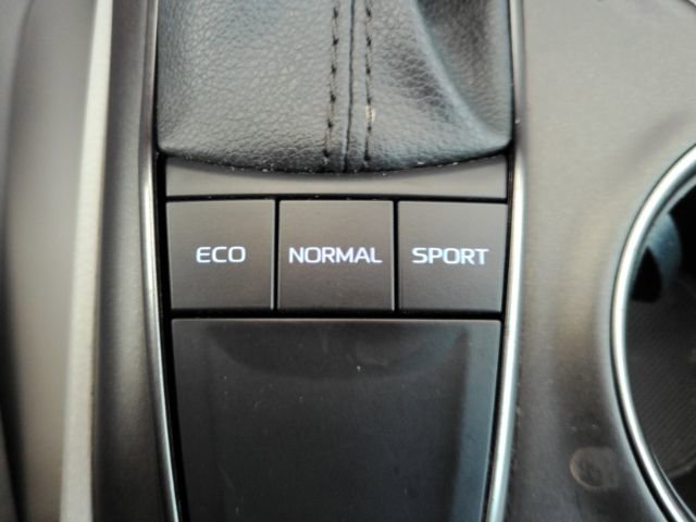 Used 2022 Toyota Camry SE image 44