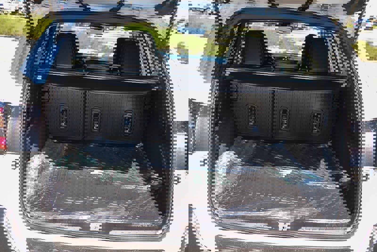 New 2025 Subaru Outback Touring XT image 24