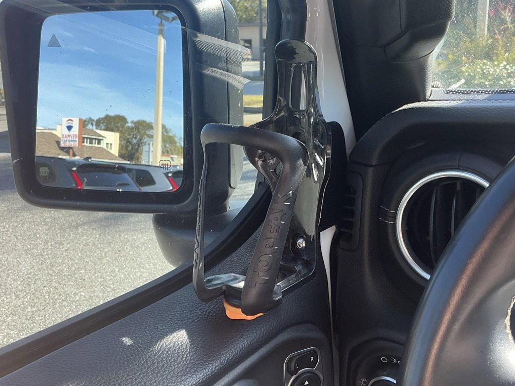 Used 2018 Jeep Wrangler Unlimited Sahara image 50